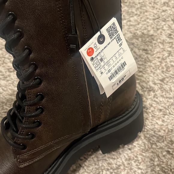 NWT ankle boots - Picture 10 of 10